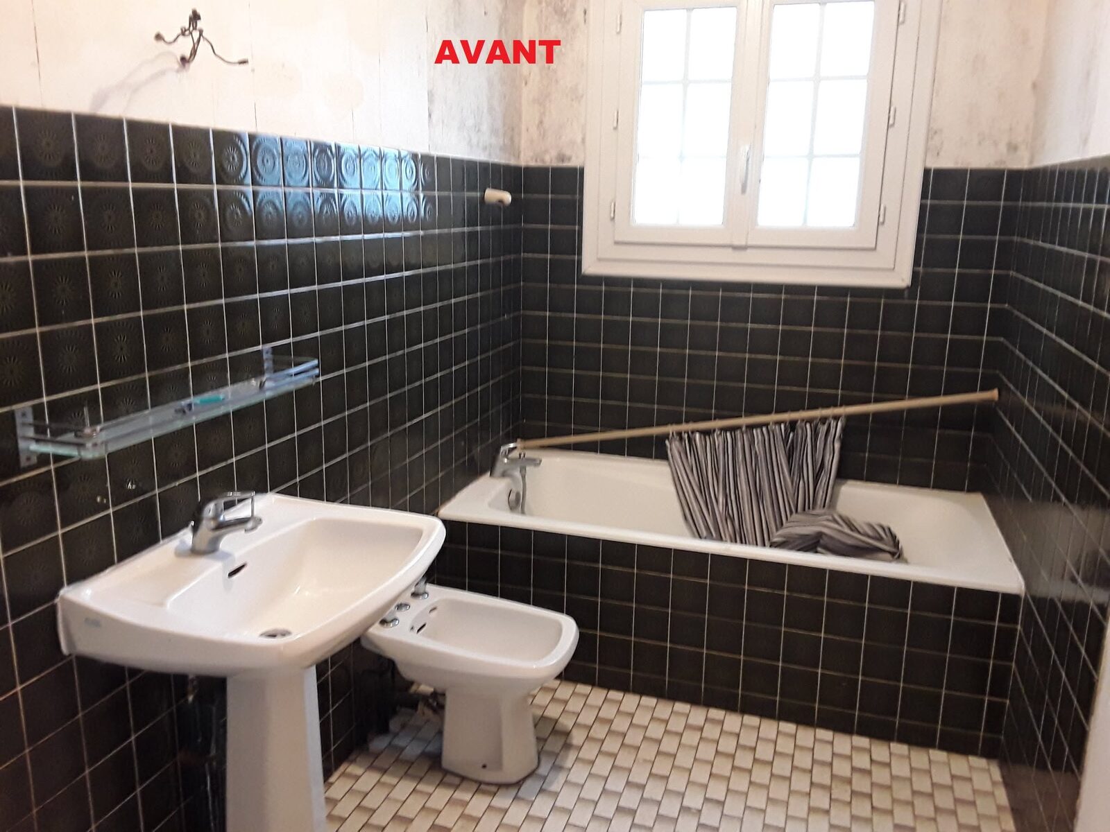 Salle de bain avant rénovation